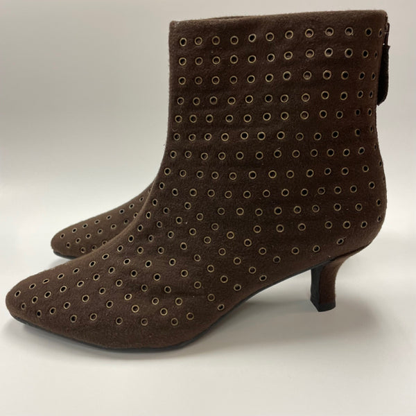 Chico's Size 10 Women's Brown Cut Out High Back Booties