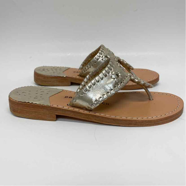 Palm Beach Size 7.5 Women's Gold Solid Camel Toe Sandals
