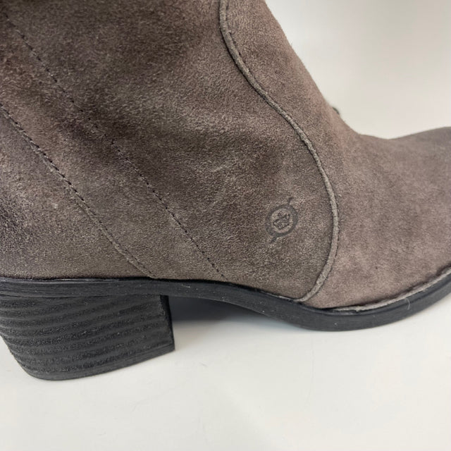 Born Size 6.5 Women's Gray Distressed Tall Boots