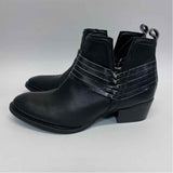 Diba Size 7.5 Women's Black Booties