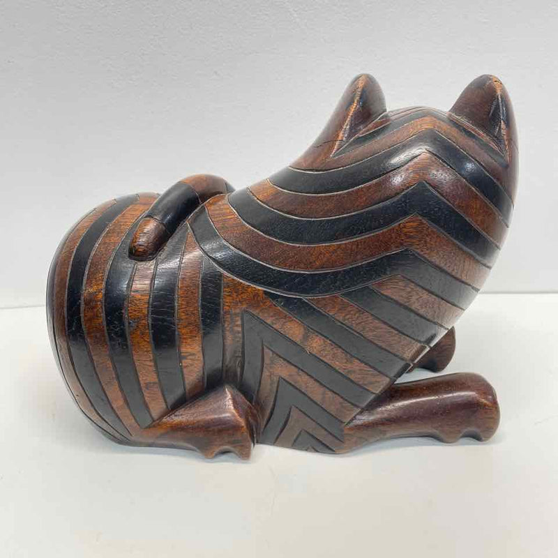 Cat figurine Anglo- indian Hand-carved mahogany. with hidden compartment