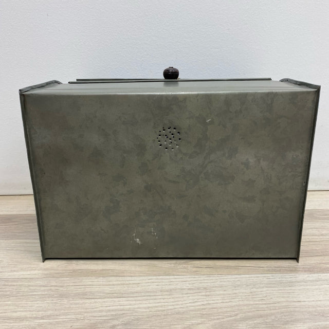 Park Designs Gray Metal Bread Box