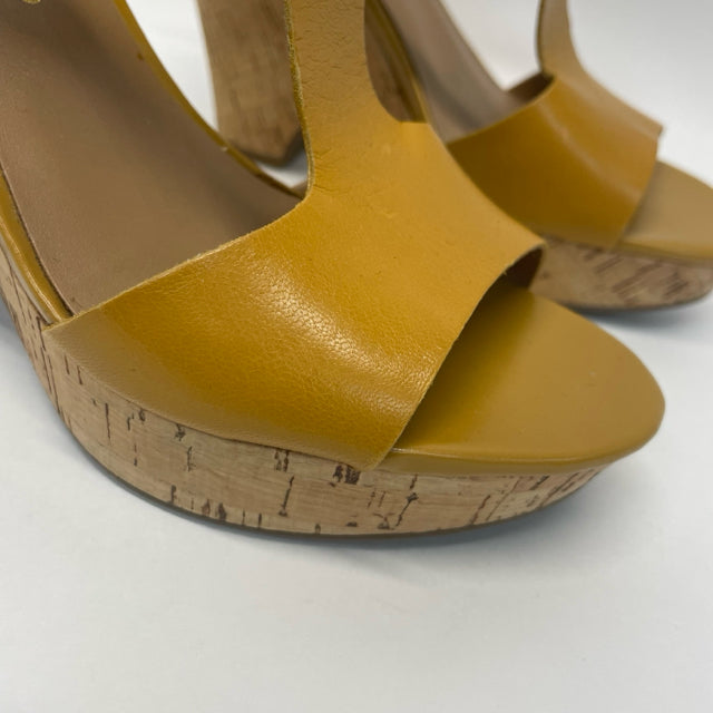 Franco Sarto Size 6.5 Women's Yellow Solid Platform Shoes