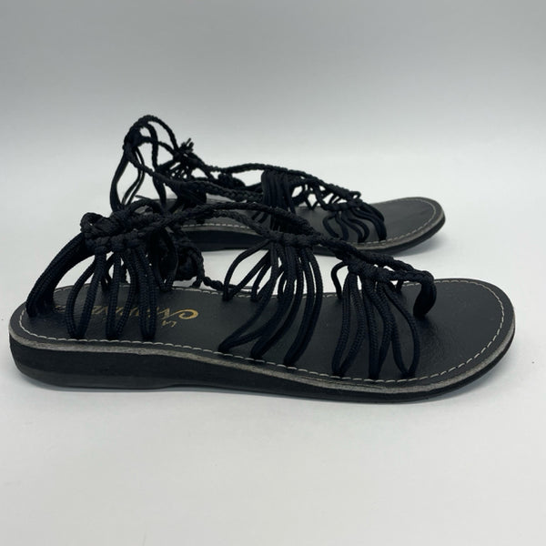 La Marine Size 7 (6) Women's Black Solid Strappy Sandals