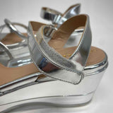 Cole Haan Size 7.5 Women's Silver Solid Strappy Sandals