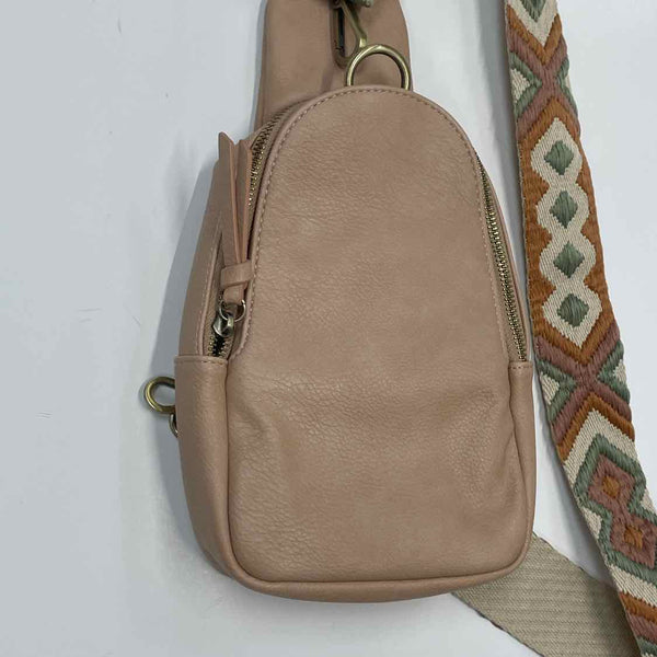 Urban Originals Anthropologie Blush Solid Leather Handbag