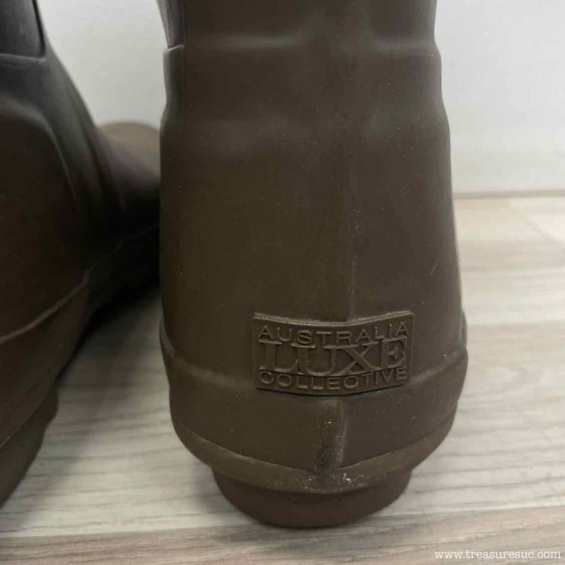 Australia Luxe Co. Size 8 Women's Brown Solid Snow Boots