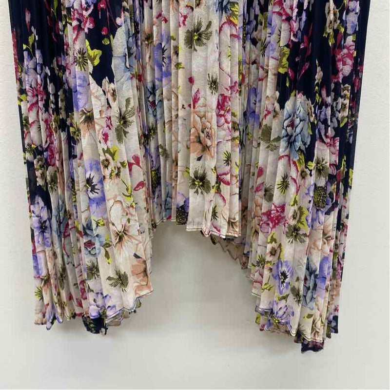 White House Black Market Size 6-S Women's Navy-Multicolor Floral Dress