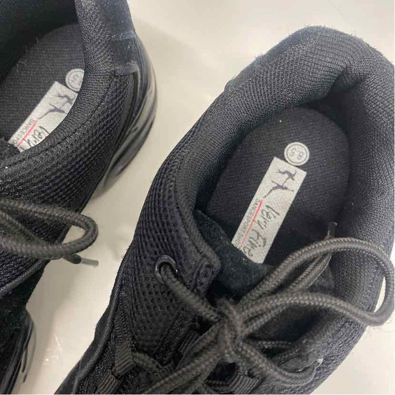 Very Fine Size 8.5 Black Sneakers Shoes