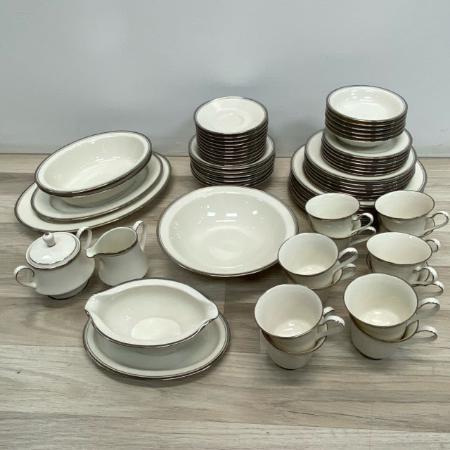 Noritake Ivory China Dinnerware