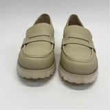 Vaneli Size 9 Women's Beige Solid Loafer Shoes