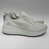 Skechers Size 8 Women's White Solid Sneakers Sneakers