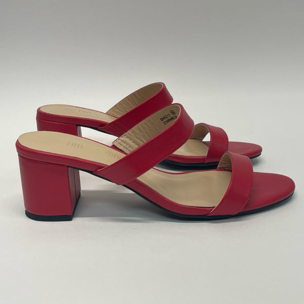 Dream Paris Size 5.5 Women's Red Solid Strappy Sandals