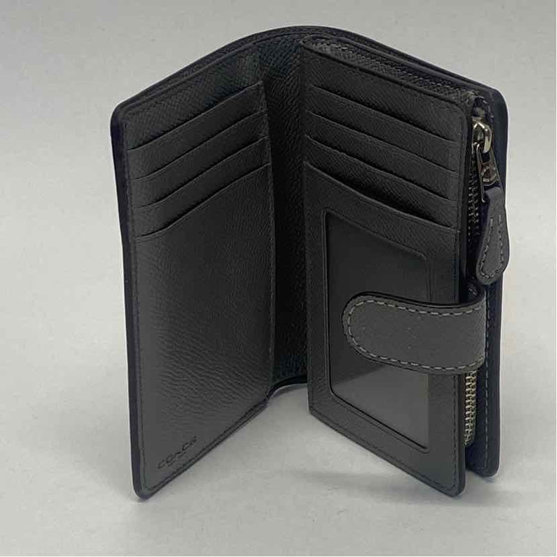 Coach Gray Solid Leather Wallet
