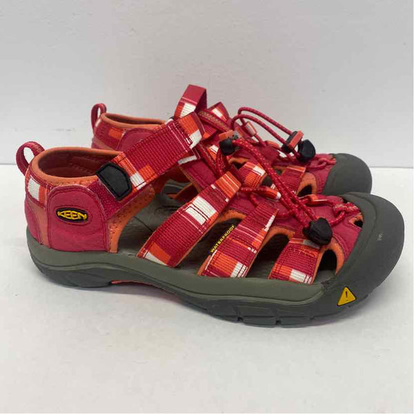 Keen Size 5 Junior Pink Color Block Strappy Sandals