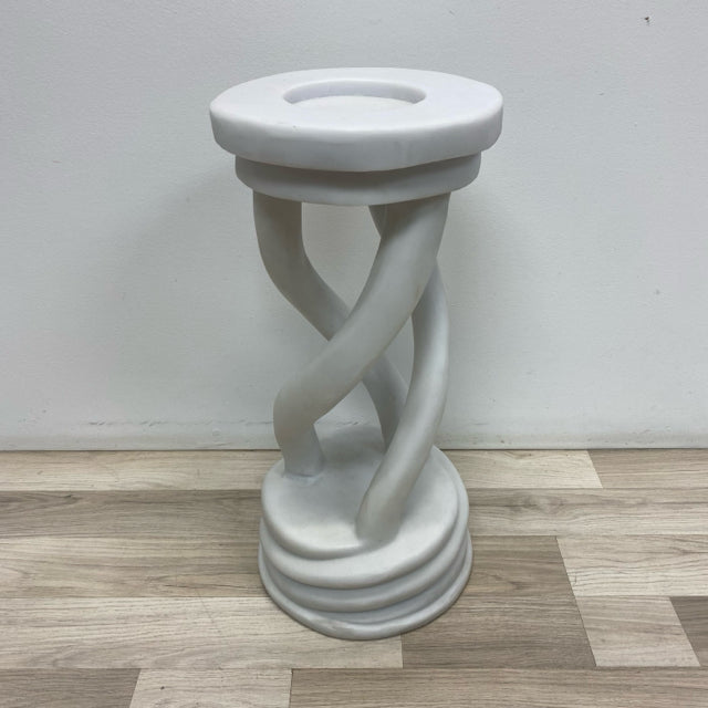 White Stand