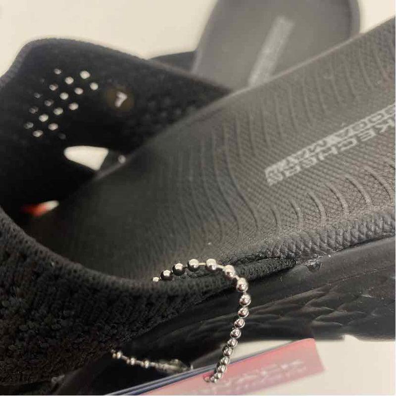 Skechers Goga Mat Size 7 Women's Black Cut Out Slip On Sandals