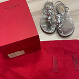 Valentino Size 8.5 Women's Silver Solid Camel Toe Sandals