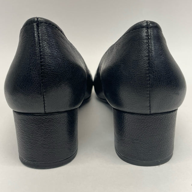 Tahari Size 7 Women's Black Solid Heel Shoes