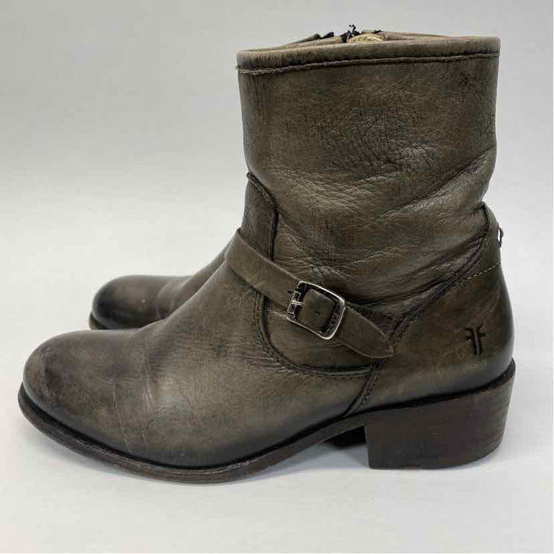 Frye Size 7 Women's Taupe Distressed Ankle Boots