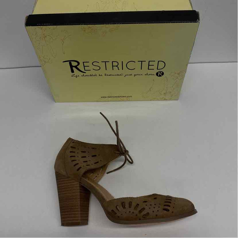 Restricted Size 8.5 Women's Taupe Cut Out Heel Shoes