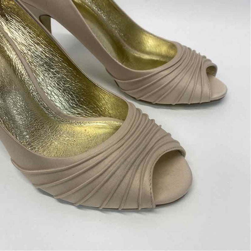 Adrianna Papell Size 9 Women's Beige Solid Open Toe Heels