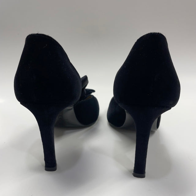 Yves Saint Laurent Size 7.5 Women's Black Solid Pump Heels