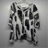 Matthildur Size M Women's Black-White Pattern 3/4 Sleeve Long Sleeve Top