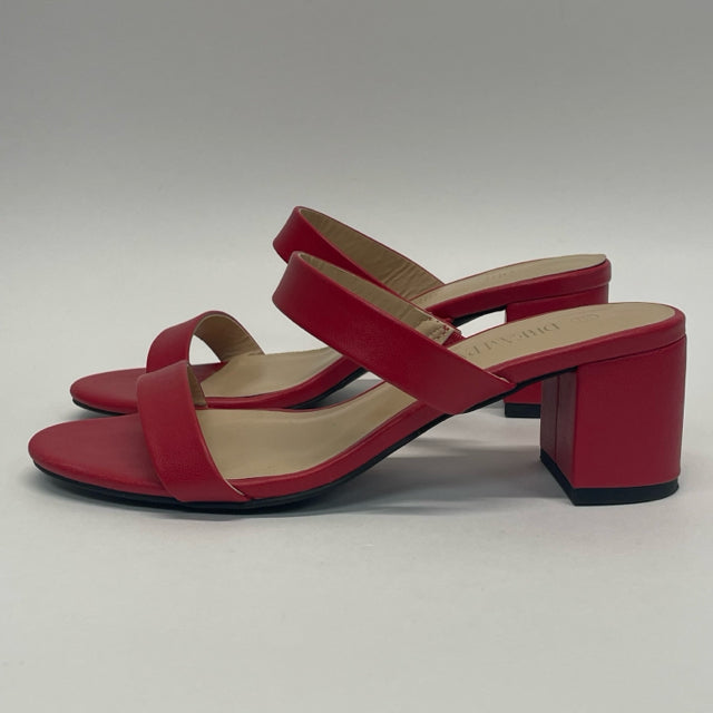 Dream Paris Size 5.5 Women's Red Solid Strappy Sandals