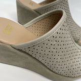 Johnston & Murphy Size 8.5 Women's Light Gray Cut Out Wedge Shoes