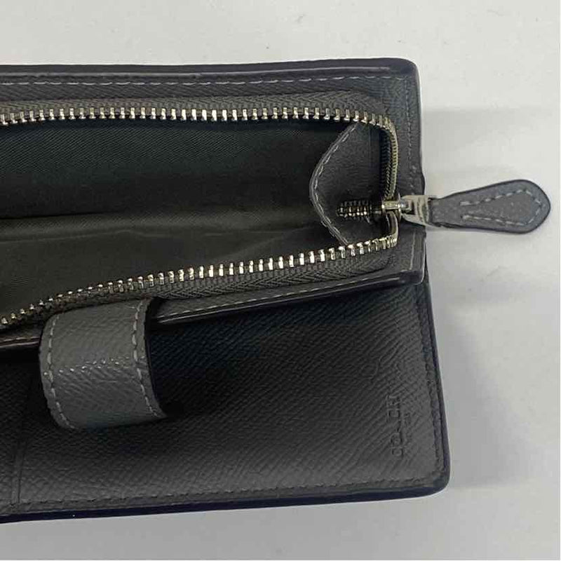 Coach Gray Solid Leather Wallet