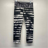Lululemon Size 4 Women's Black-White Pattern Capri Leggings Activewear Pants