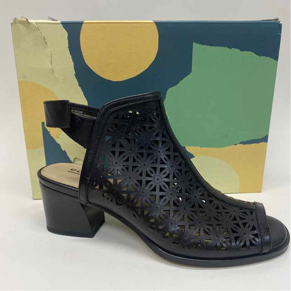 Earth Size 8 Women's Black Cut Out Sandals Sandals