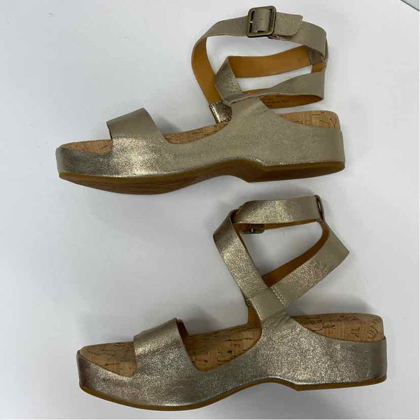 Kork-Ease Size 8 Women's Gold Shimmer Strappy Sandals
