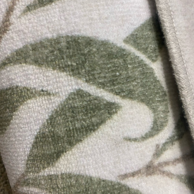 Cream-Green Leaves Pattern Rug