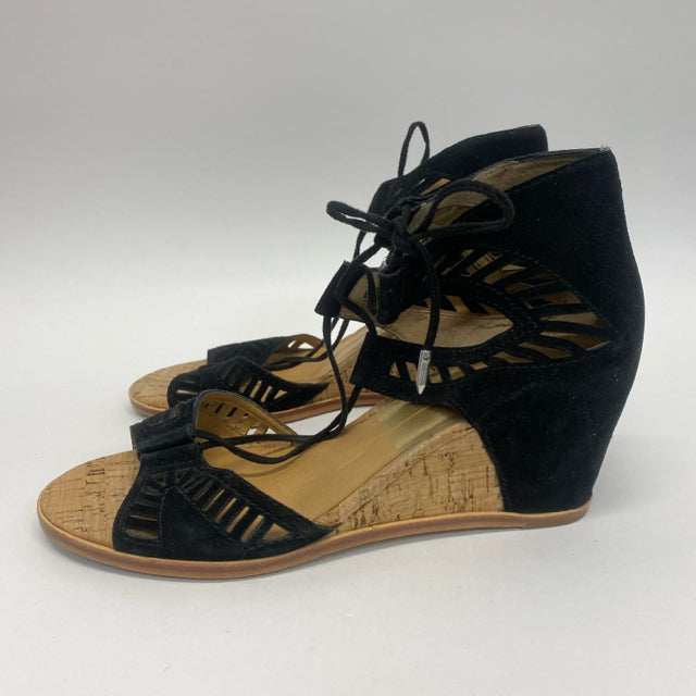 Dolce Vita Size 7.5 Women's Black Cut Out Wedge Sandals