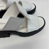 Vagabond Shoemakers Size 7 Women's White-Black Solid Platform Sandals