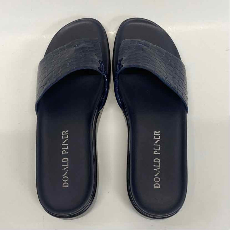 Donald J Pliner Size 8 Women's Navy Animal Print Camel Toe Sandals