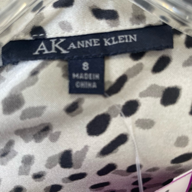 Ann Klein Size 8-M Women's Green-Black Animal Print Button Up Blouse
