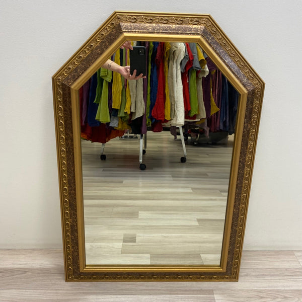 Wall Hanging Gold Wood-Glass Mirror