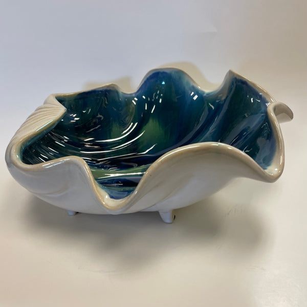 Cream-Blue Ceramic Footed Bowl in Clam Shell Shape