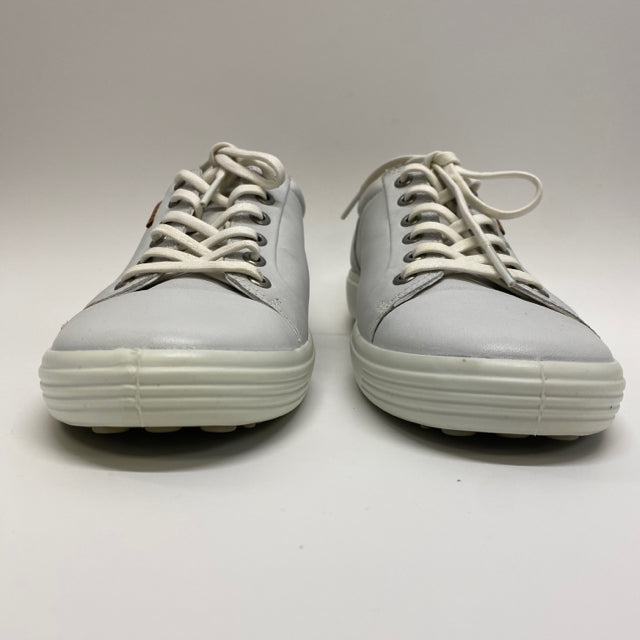Ecco Women's Size 42-11 Light Gray Solid Lace Up Sneakers
