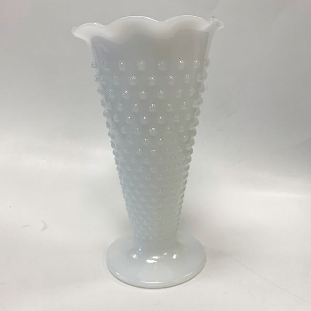 No Brand White Milk Glass Vase