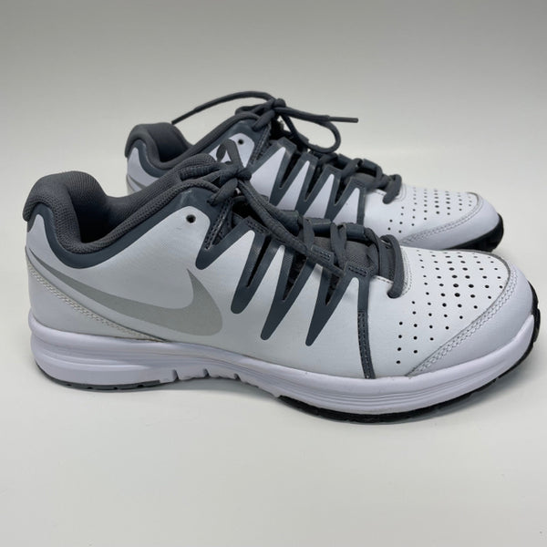 Nike Size 8 Women's White-Gray Lace Up Shoes