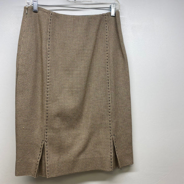 Carlisle Women's Size 6 Tan-Black Pattern Cotton Pencil-Knee Skirt