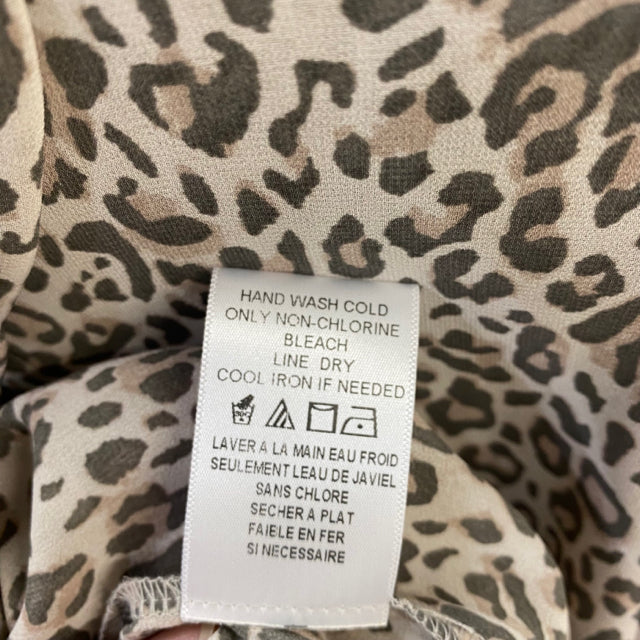 Pleione Size S Women's Gray-Multi Animal Print Button Up Blouse
