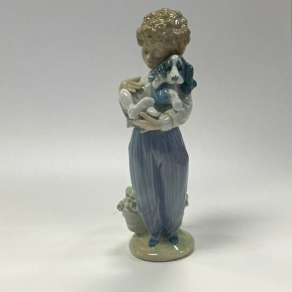 LLadro Daisa #7609 My Buddy - Boy with Dog – Treasures Upscale