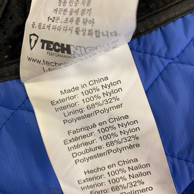 Techniche Women's Size M Blue Solid Zip Up Vest