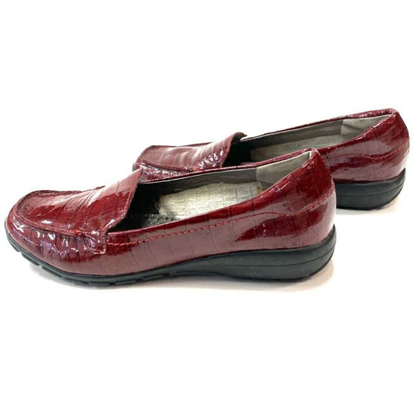 Easy Spirit Size 6 Women's Red Animal Print Slip On Shoes