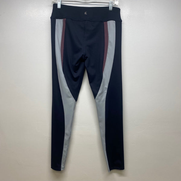 Kyodan Size M Women's Blue-Multi Pattern Capri Activewear Pants – Treasures  Upscale Consignment